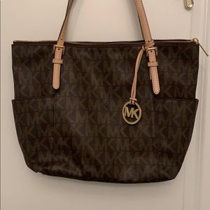 Michael Kors Signature Jet Set Brown